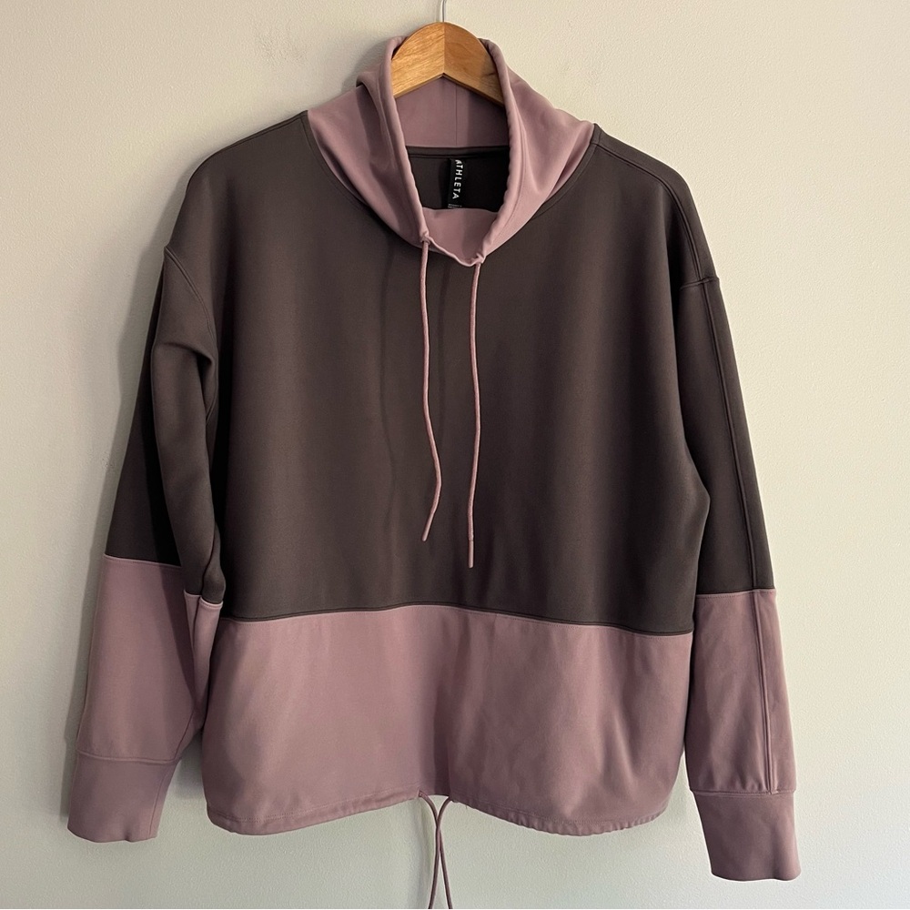 Athleta Gray and Pink Oversized Turtleneck Sweatshirt size Small